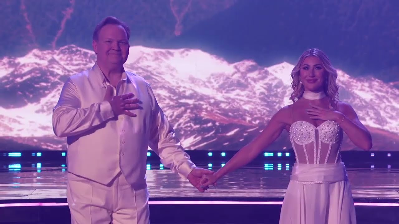 Andy Richter&rsquo;s TikTok Night Foxtrot | Dancing with the Stars