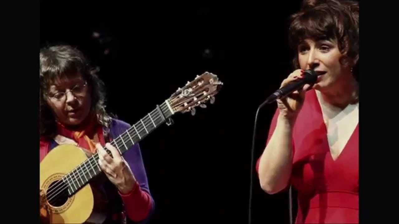 Aurélie & Verioca “À la dérive (Lôro)“ (Egberto Gismonti/Aurélie Tyszblat)