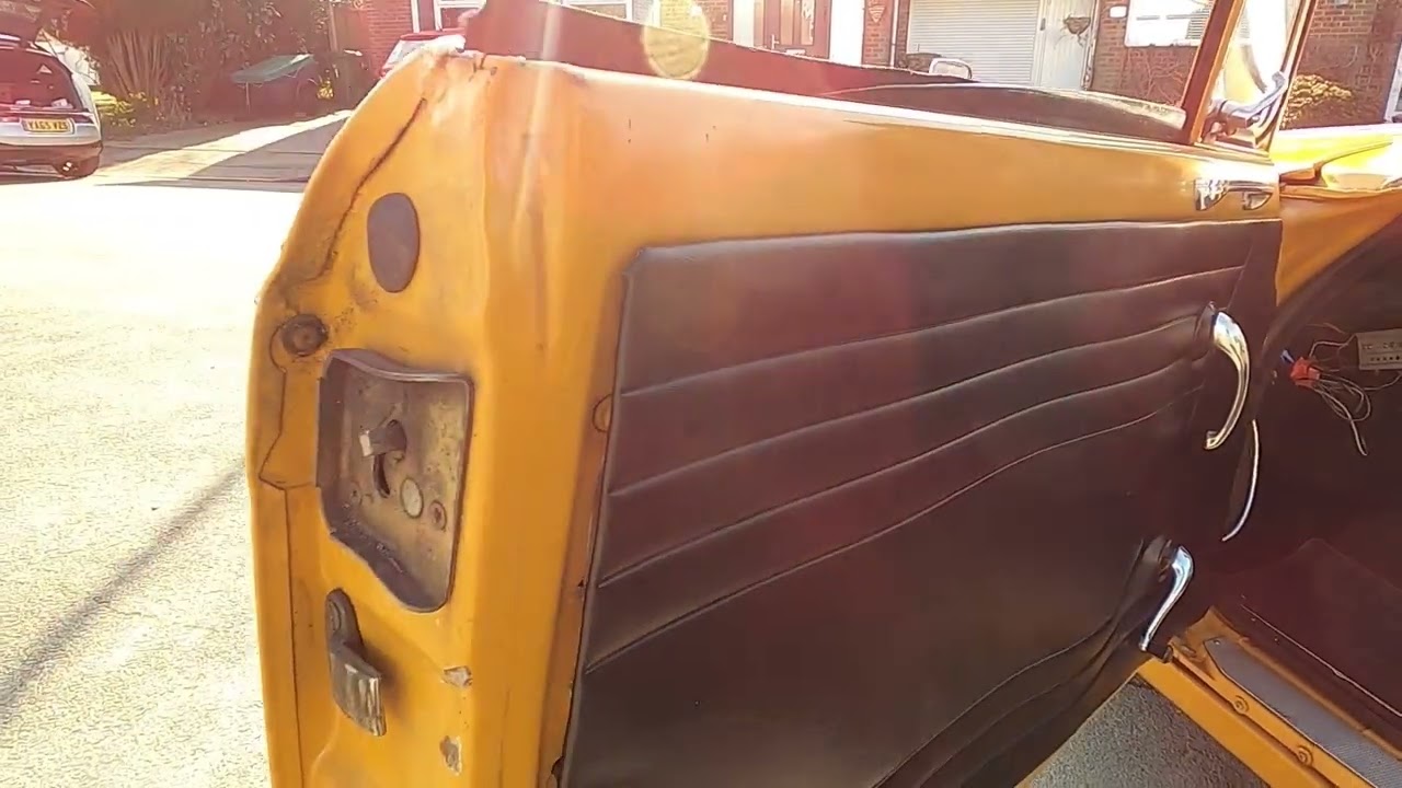 1971 Triumph Herald Convertible 13/60   Interior Review