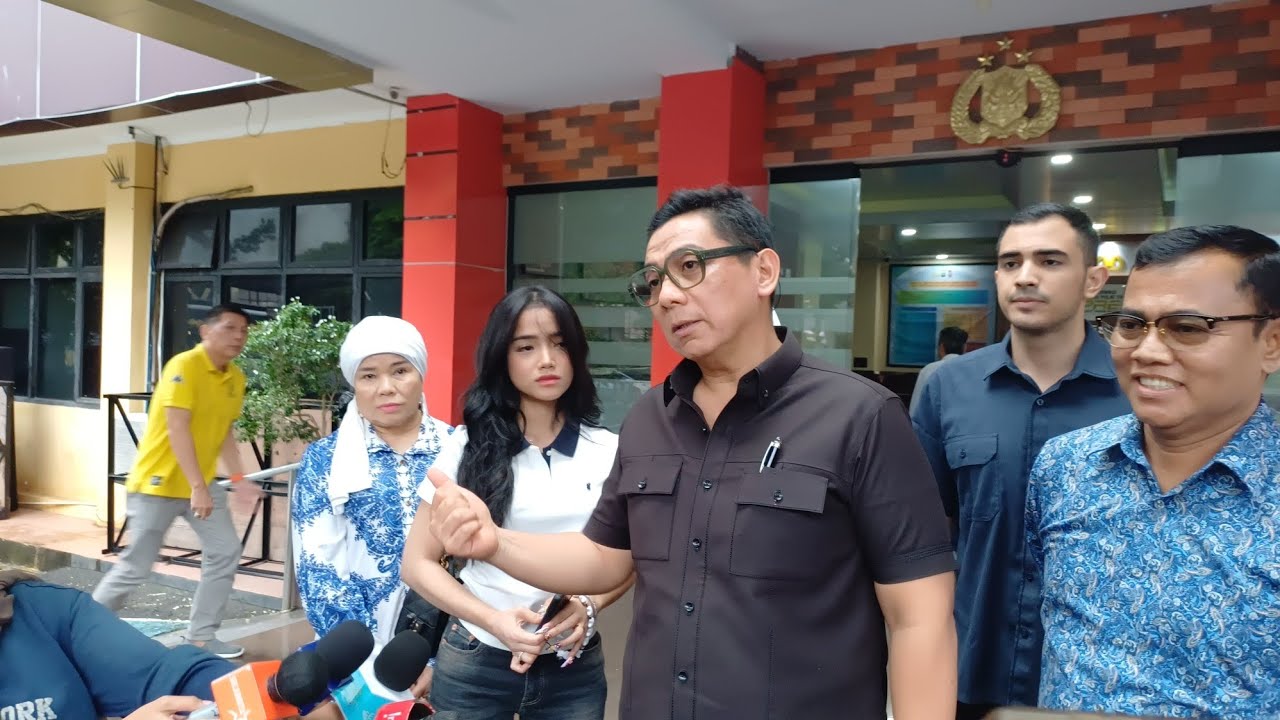 Fuji Kembali Sambangi Polres Jakarta Selatan, Cek Perkembangan Laporannya 