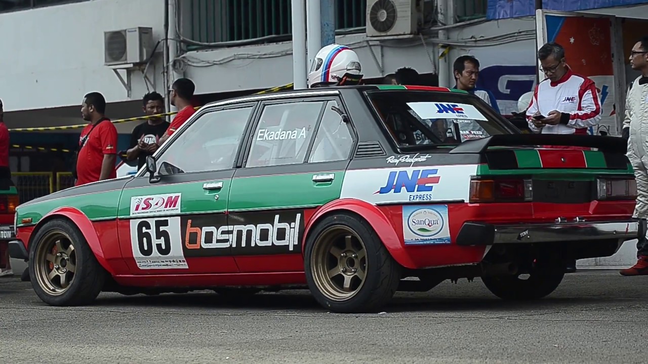 Toyota Corolla DX KE70 Race car