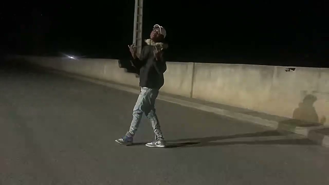 Gery Osvaudo _-_ Parque Jurássico (OUTRA_PARTE_DE_MIM) 