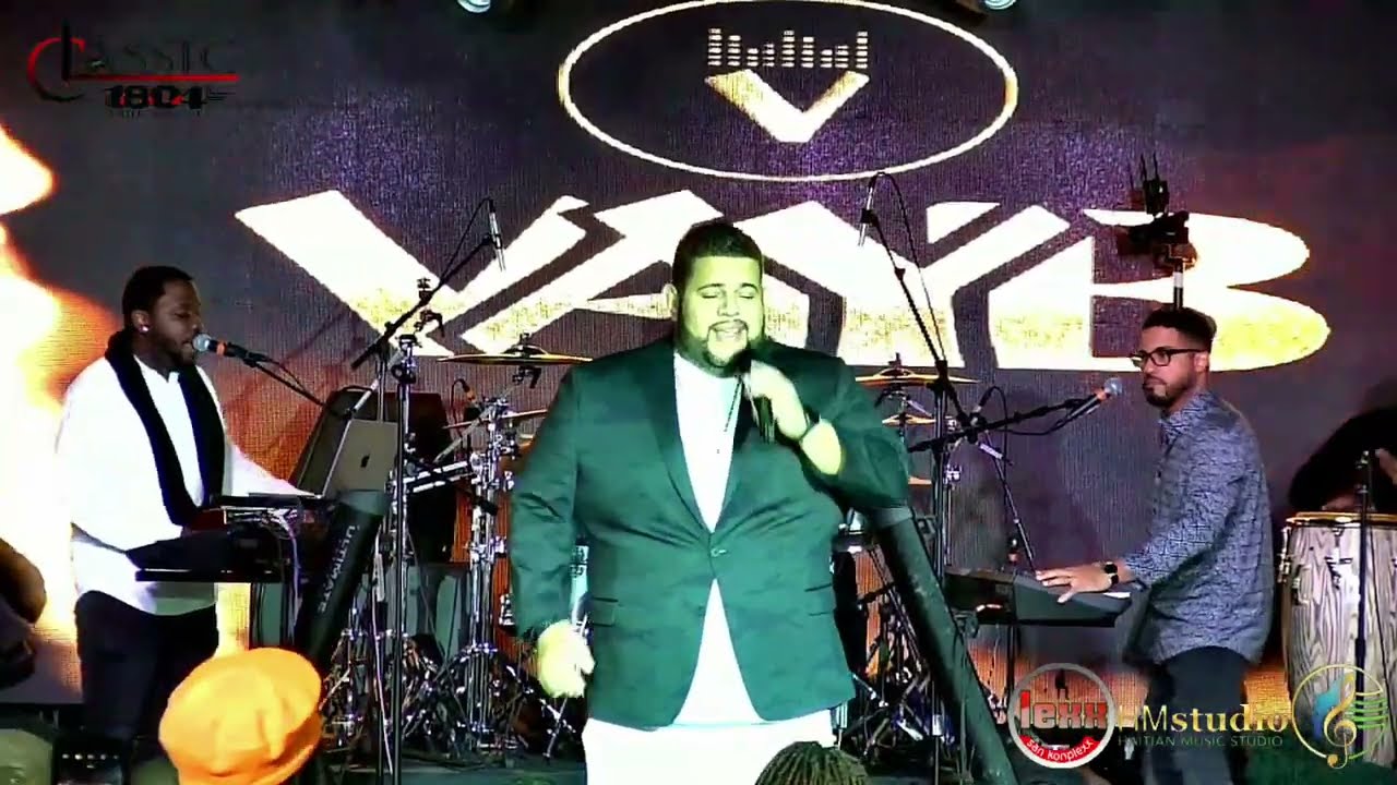 Vayb live in Boston nov 25 2023