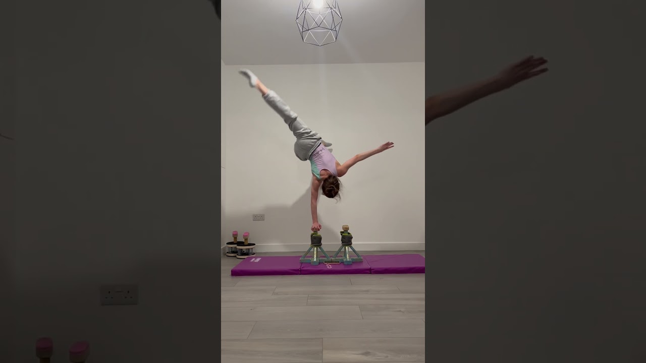 Figa to Flag #handbalance #calisthenics #calisthenicsworkout #shorts #dance