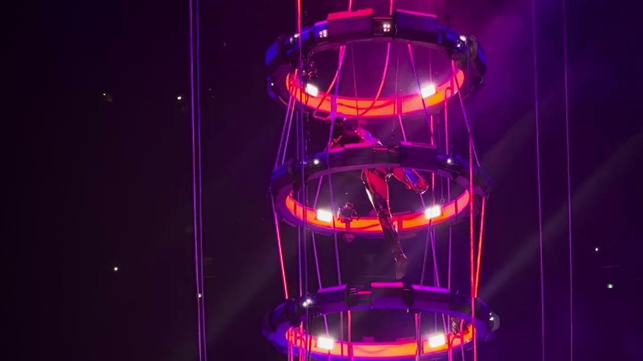 Katy Perry - ARTIFICIAL (Live at the Lifetimes Tour in Montreal, QC, July 30th, 2025)