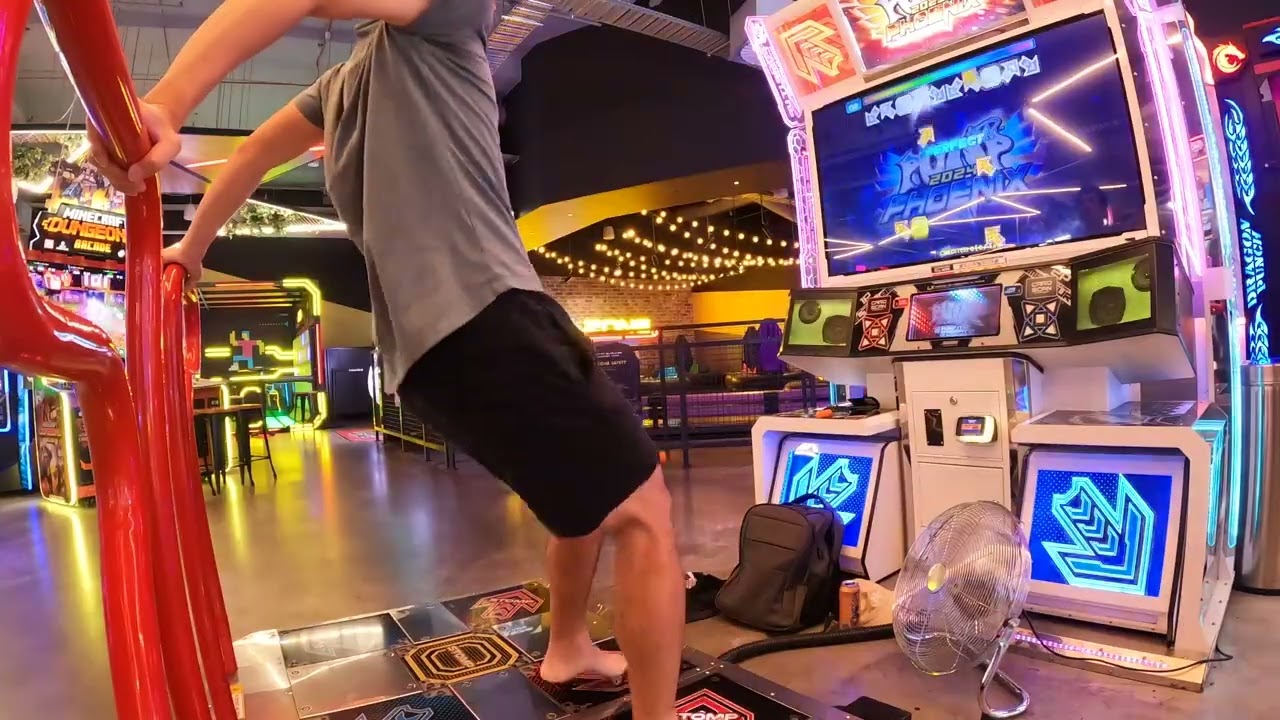 [PIU Phoenix] [Full Song] Beat of The War 2 D21