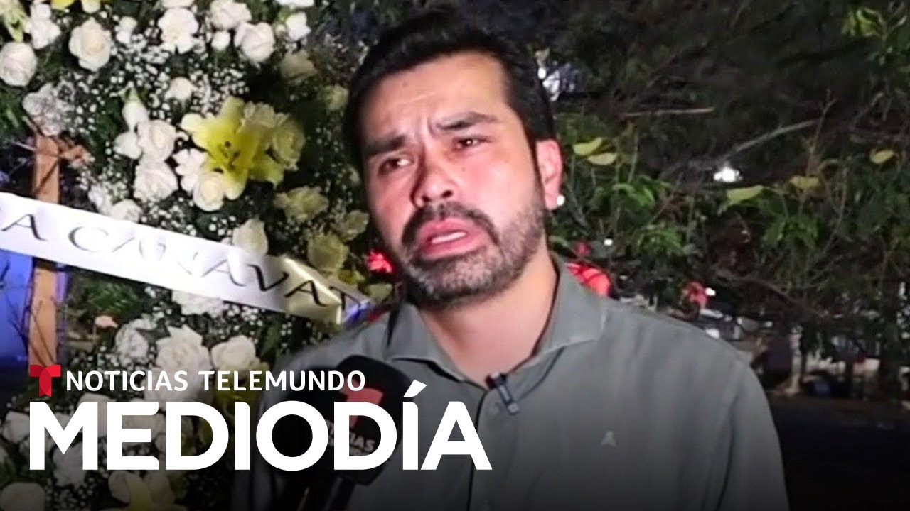 Máynez lleva ofrenda al lugar del accidente mortal y habla de una 