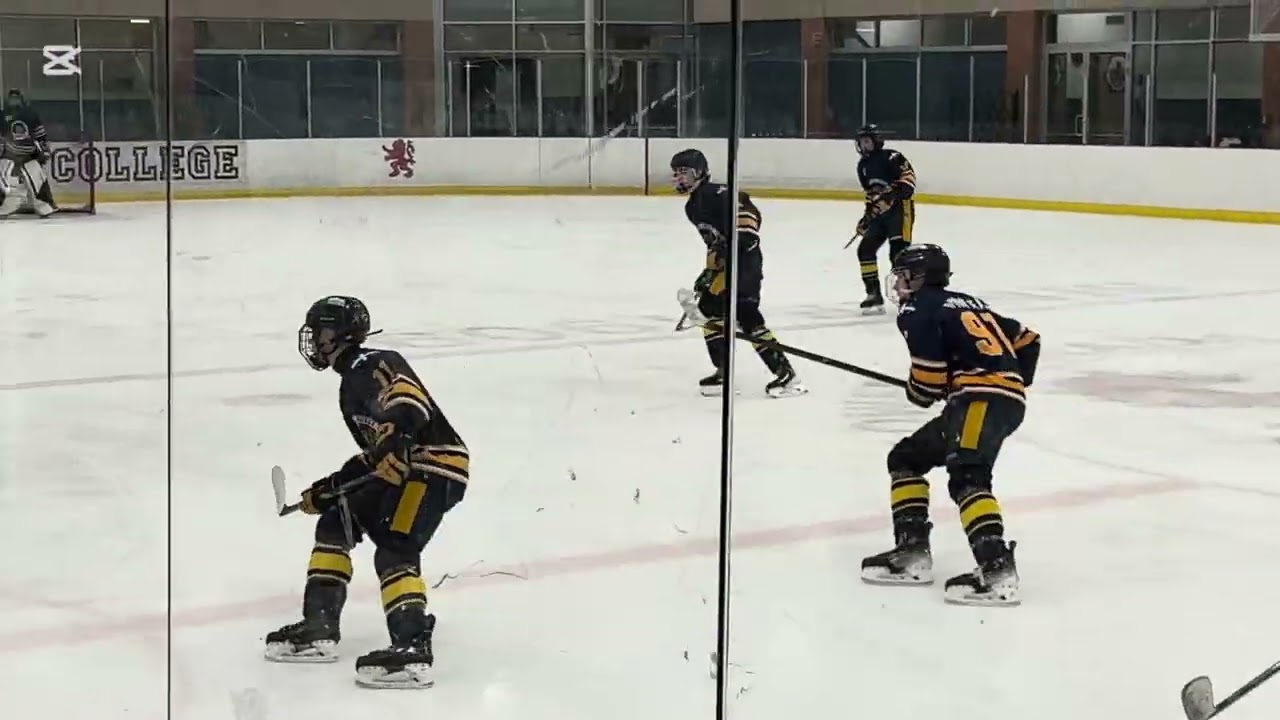 Hockey M18 D3 2025-2026 Tournoi LCC : Brébeuf vs CDM (1er match)