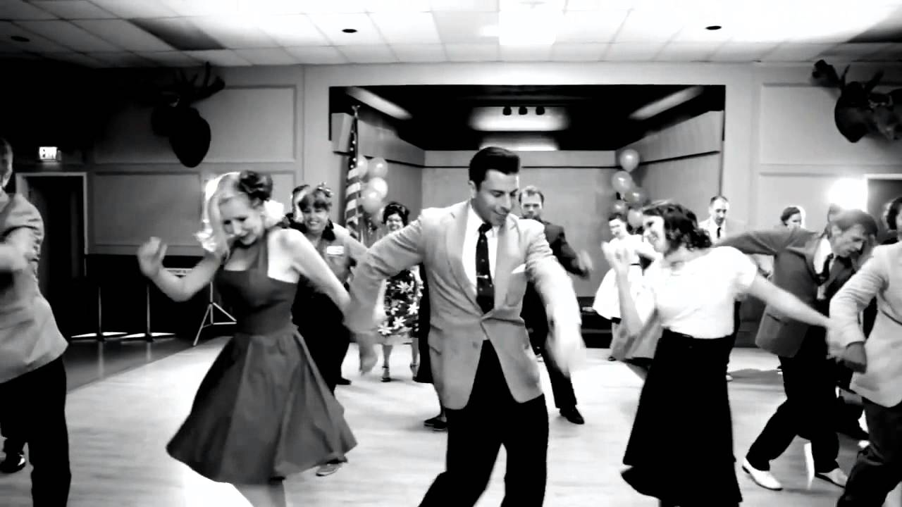 Siautulingas &scaron;okis tvistas . Retro twist mix