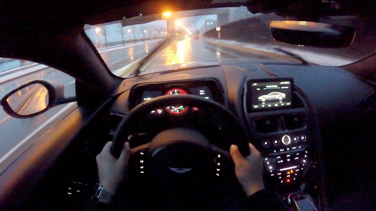Aston Martin V12 DB11 Winter Drive & Donuts **POV**