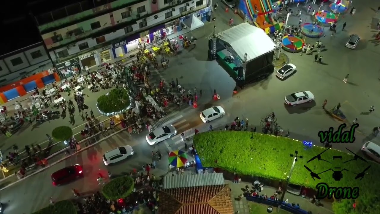 Gandu BA 25 de dezembro com praça cheia!!