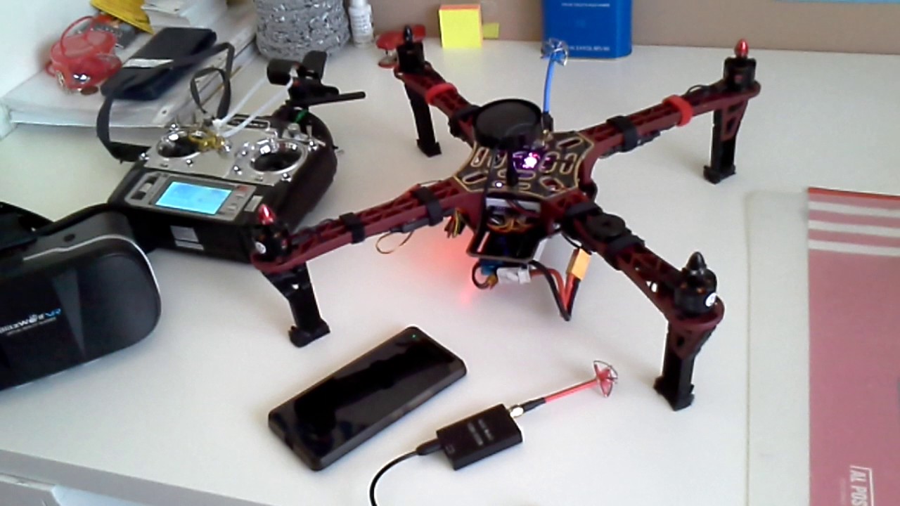 Teléfono móvil como pantalla de FPV y gafas