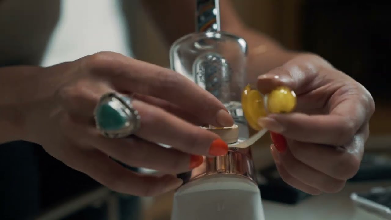 Best For First-Time Dabbers: PuffCo Peak + WaxNax