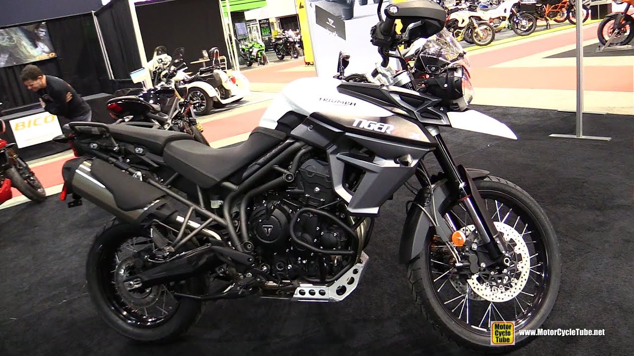 2015 Triumph Tiger 800 XCX - Walkaround - 2015 Salon Moto de Quebec