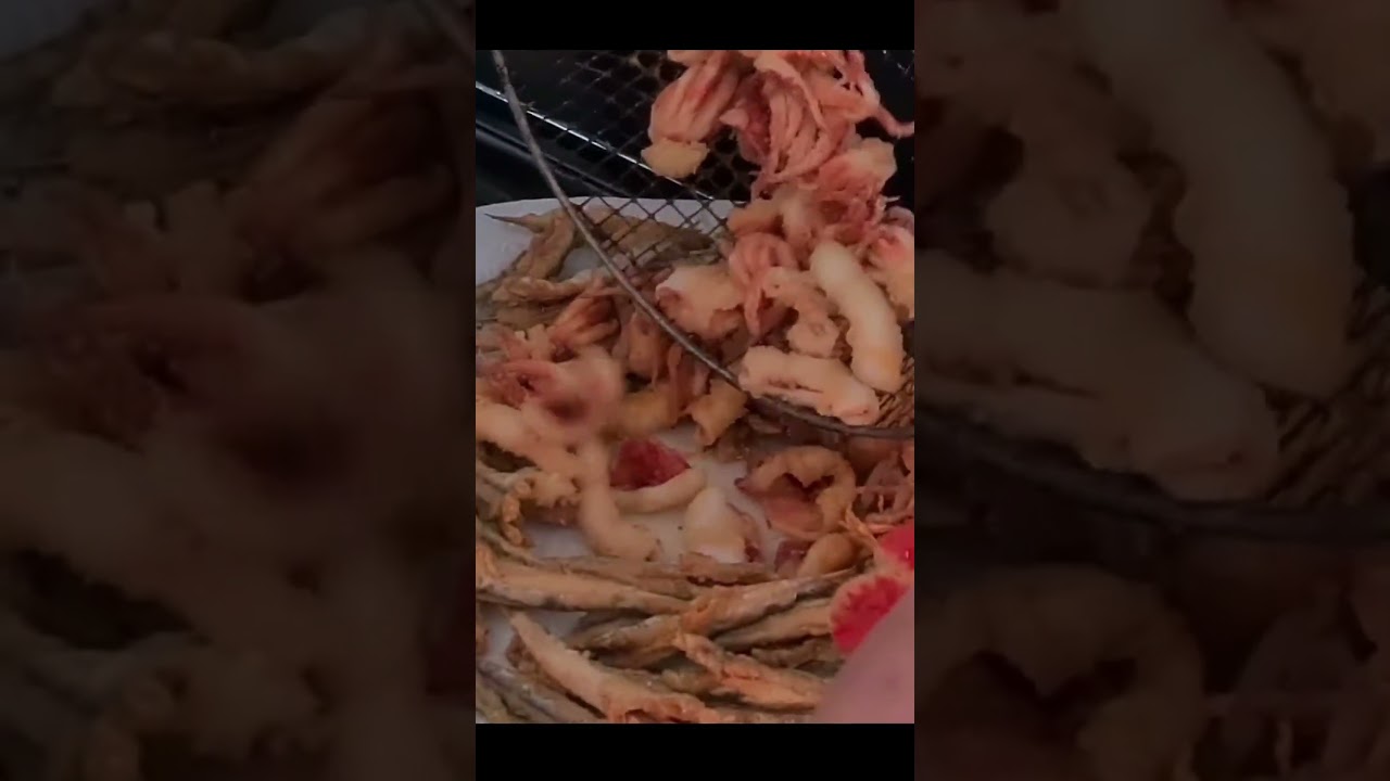 Italian chef cooks fried anchovies and squid #frittomisto