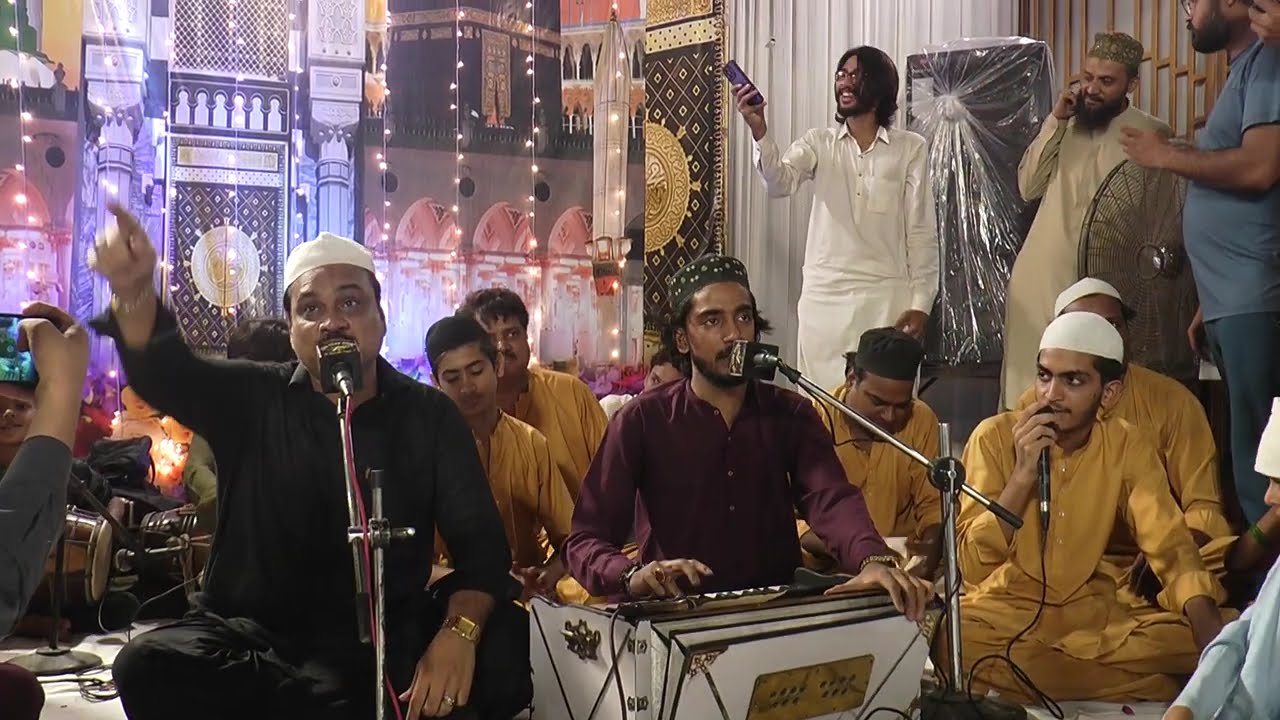 esi poshak mere yaar ne pehnai hai | Darbar-e-Roomi