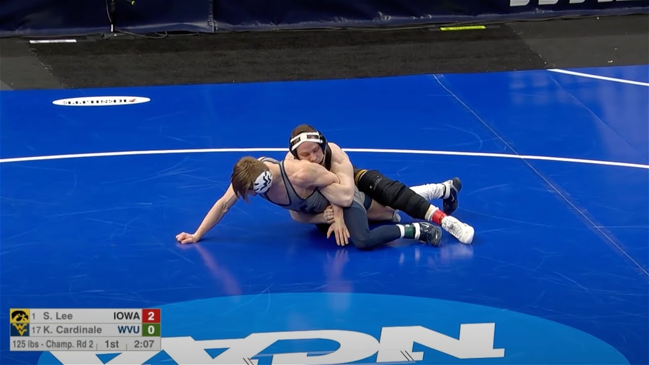 125lbs Spencer Lee Iowa maj dec Killian Cardinale West Virginia