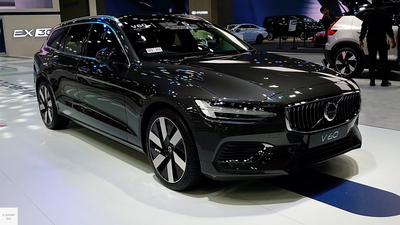 2025 Volvo V60 Recharge T8 Plug-in Hybrid / In-Depth Walkaround Exterior & Interior