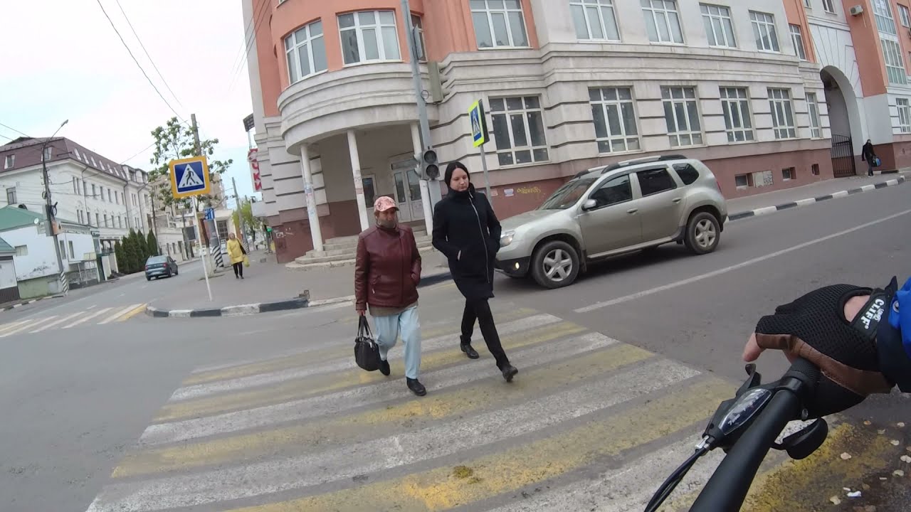 Энгельс прогулка по Тельмана