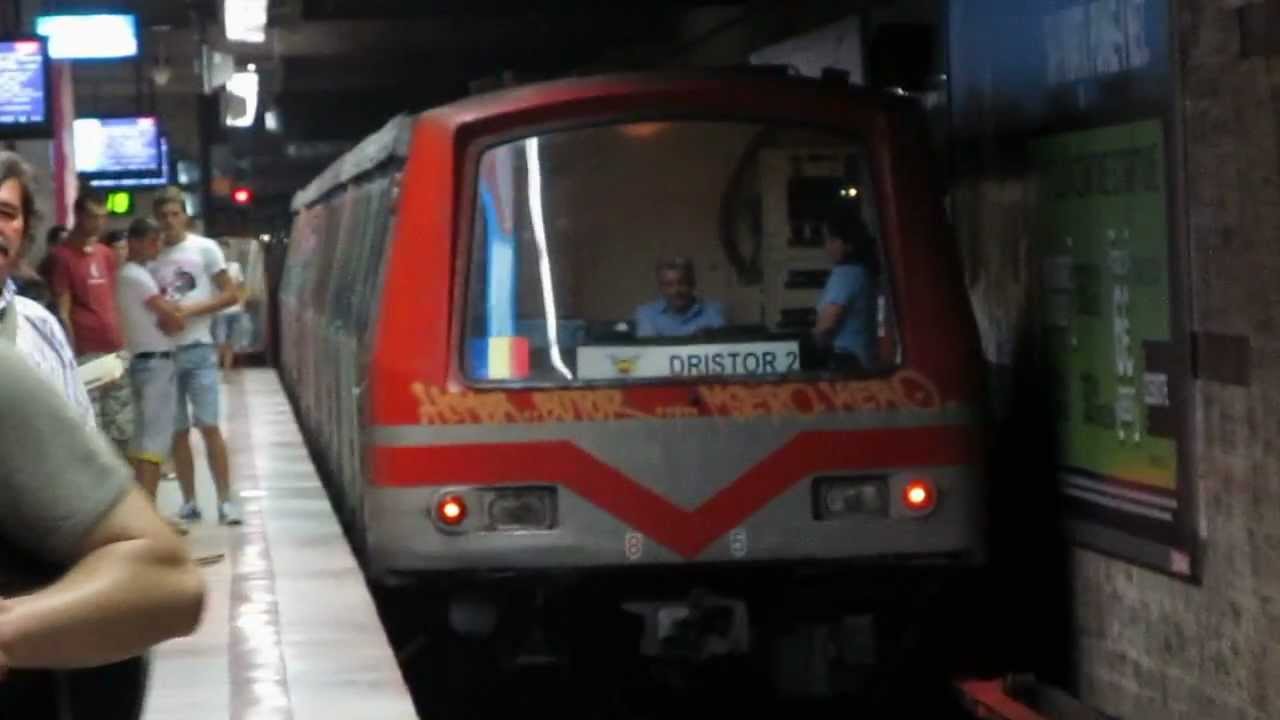 Tren Iva Asta pe Magistrala 1 de metrou
