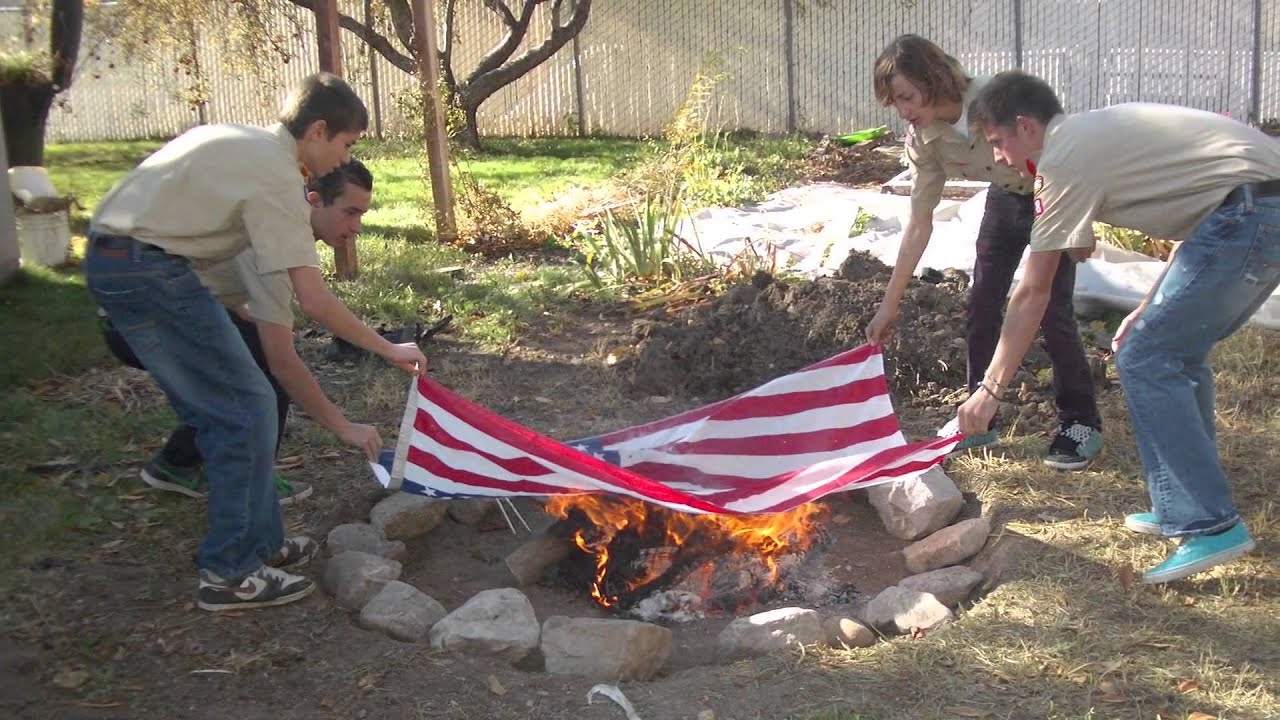 Destroying a Worn-Out Flag (by the Colonial Flag Foundation)