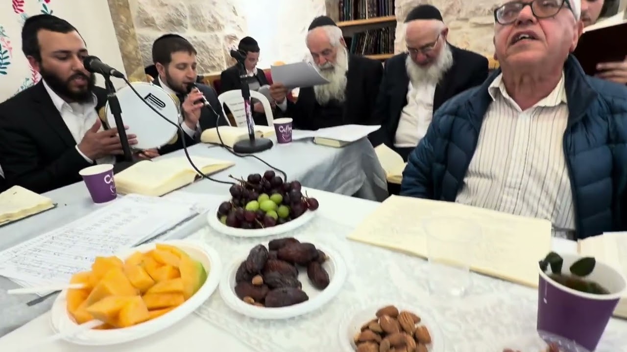 תקציר מערב שירת הבקשות פרשת בשלח - שירה בבית הכנסת קול שדי בקעה בהפקת {צילום והגברה} בצליל ובזמר