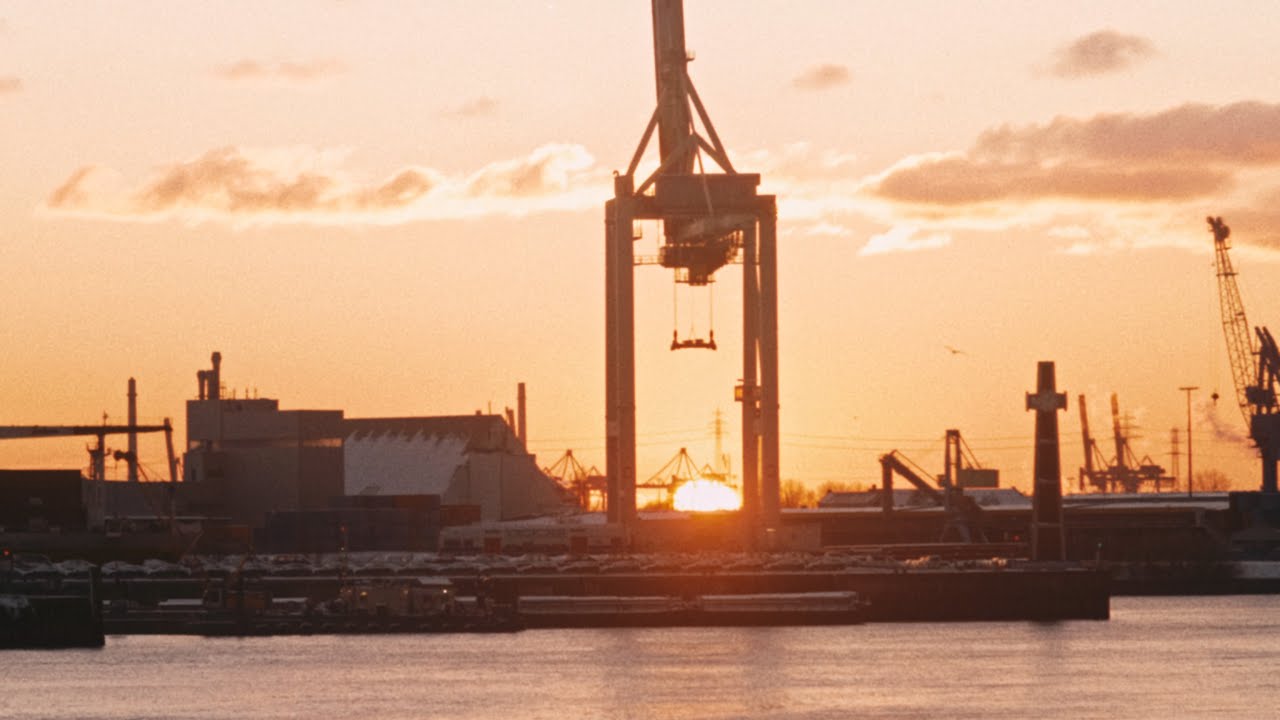 Winter 2023 &ndash; Hamburg (GH5 + Porst Tele Auto 135mm f2.8)