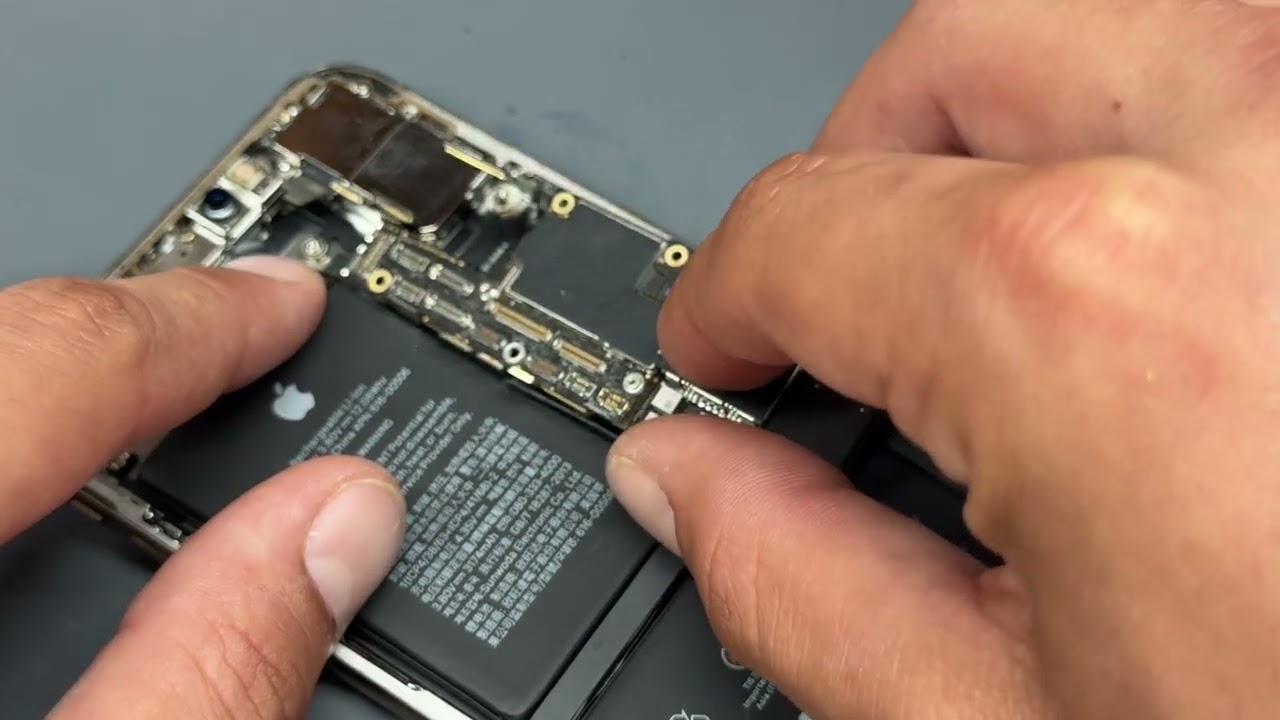 iPhone XS Max Charge Port Repair - DIY Guide to Fix Charging Issues!