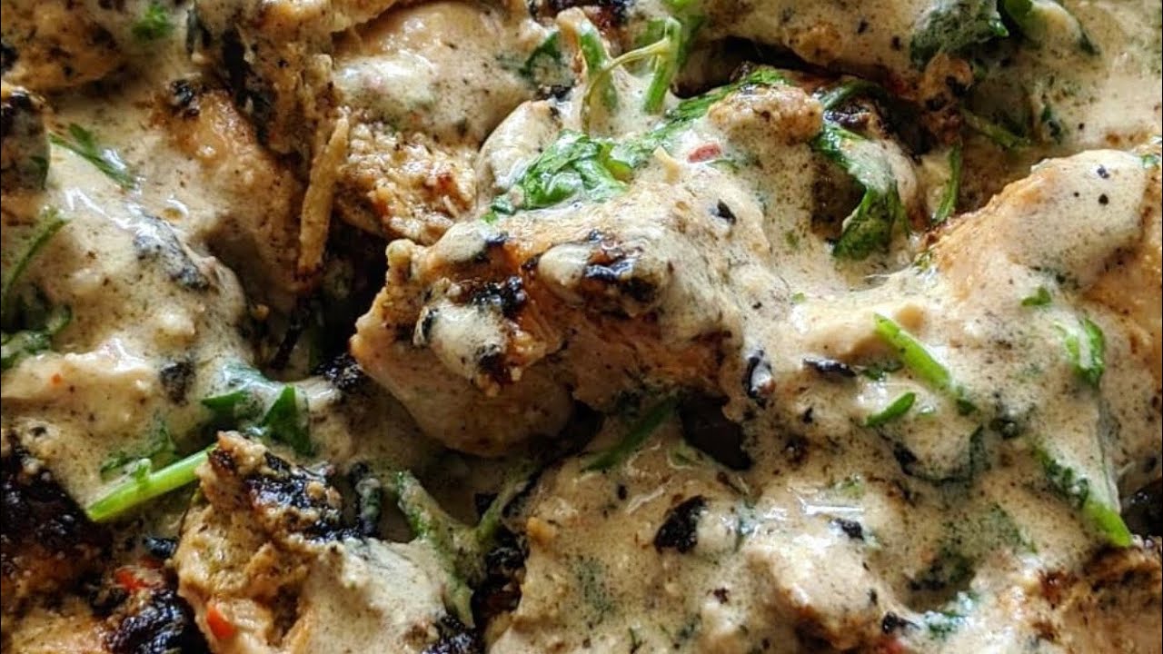 Malai magic on grill🍗🍖🥩#ChickenMalaiTikka #MalaiTikkaBoti #BBQLovers #ChickenLovers #FoodReels