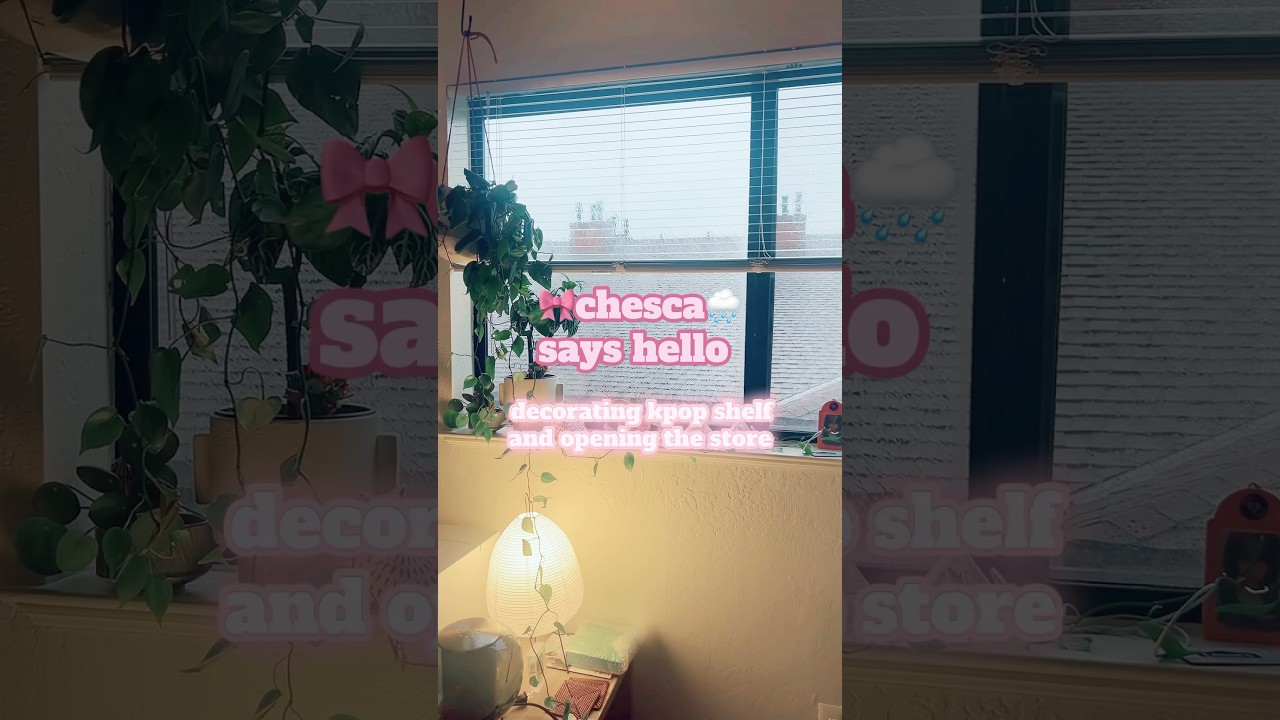 decorating my kpop shelf and working at a kpop store 🎧🎀