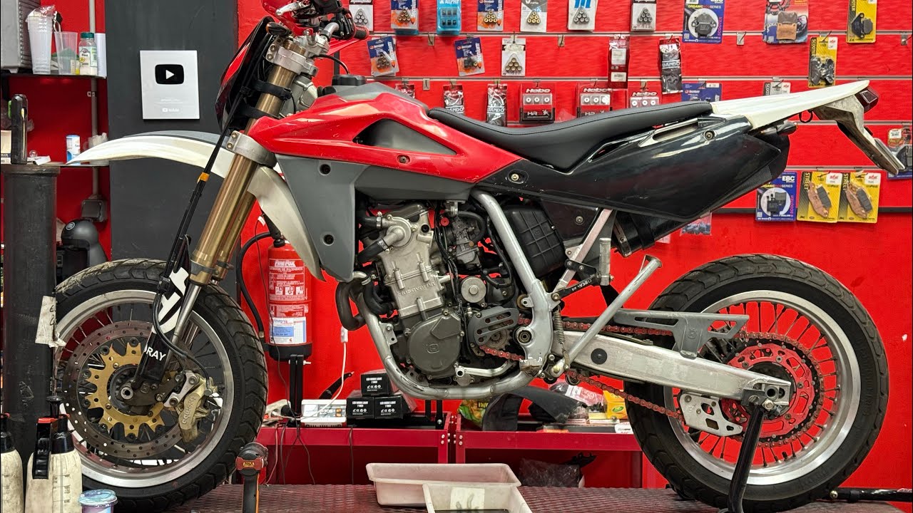 RESTORATION HUSQVARNA SMR 510 CHAPTER 1 ENGINE TEAR DOWN