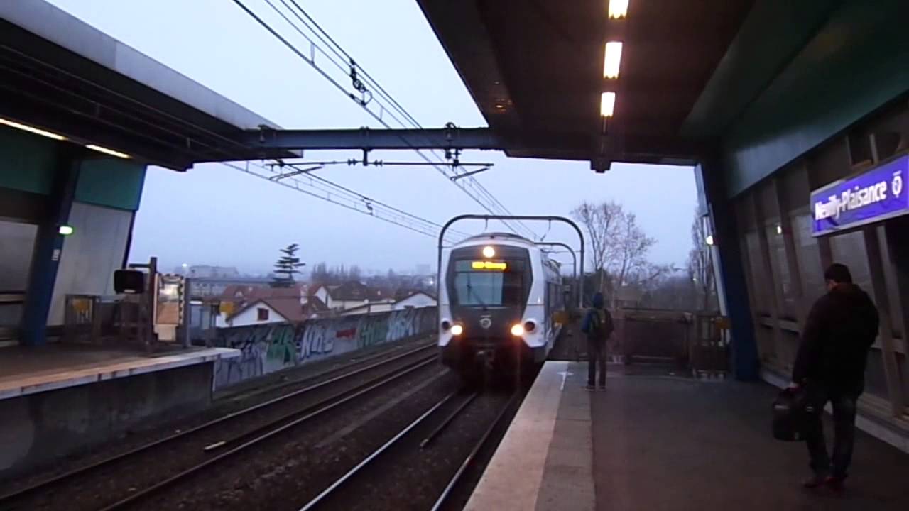 Paris RER A - MI 2N et MI 09 - Neuilly-Plaisance