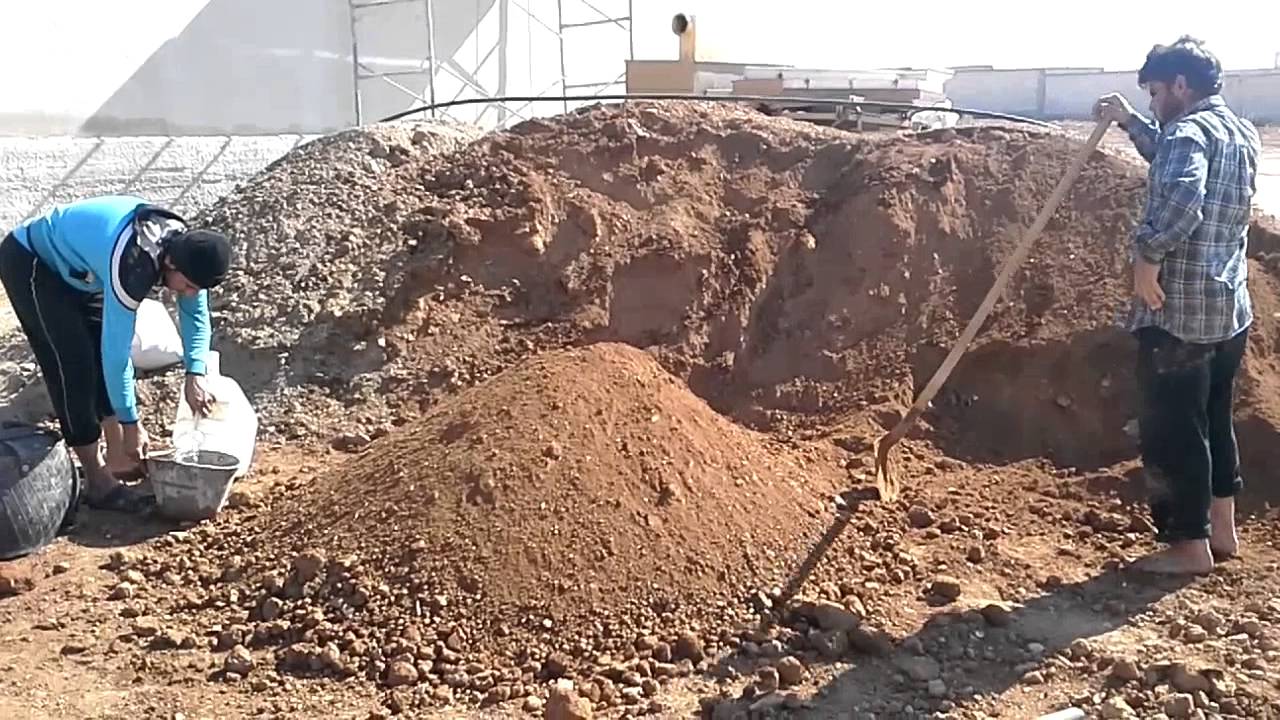 ماكينة صناعة الطوب الطيني السفيرة