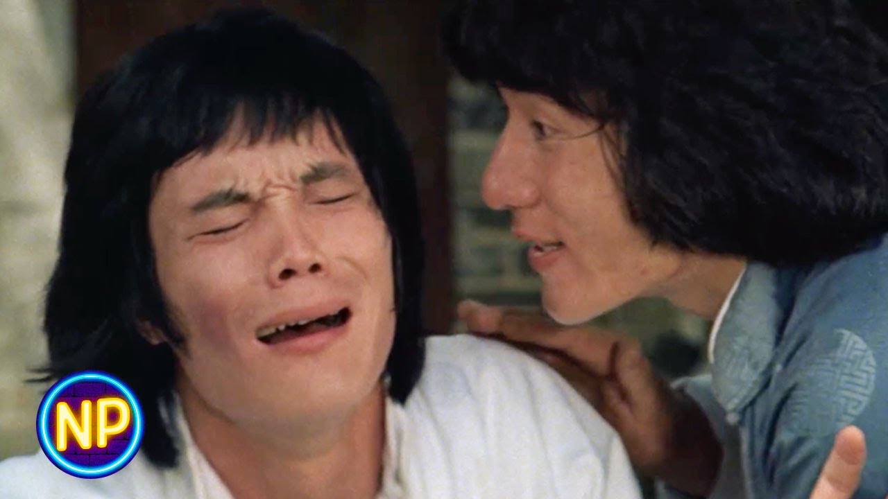 Stopping a Robbery | Young Jackie Chan | Drunken Master