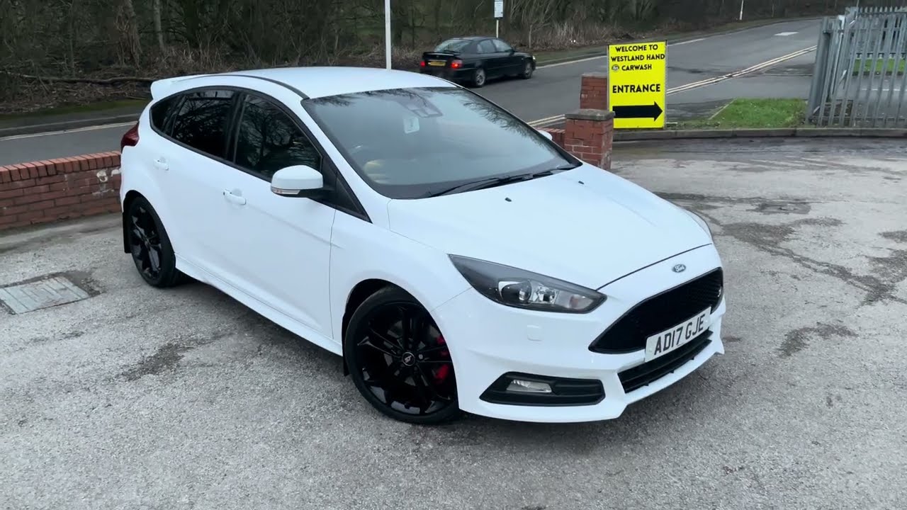 Ford Focus 2.0T EcoBoost ST-3 Хэтчбек 5-дверный, бензин, механическая коробка передач, стандарт Е...