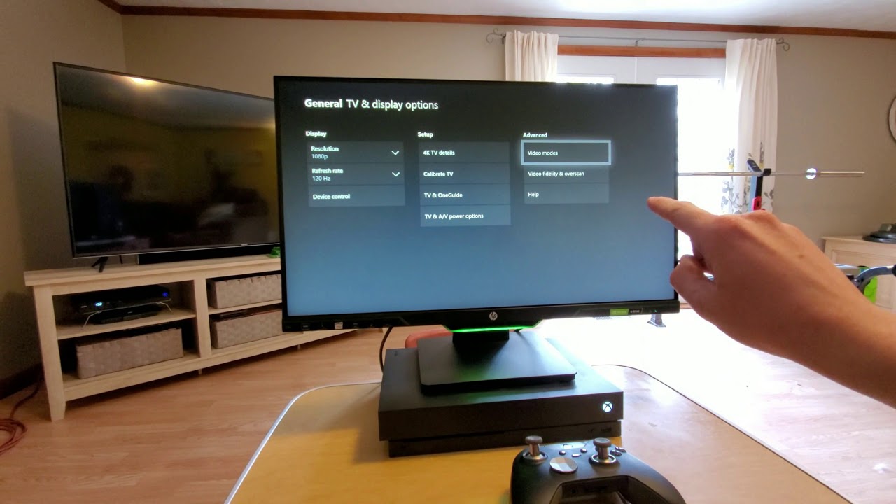 Setting my Xbox One X to 120Hz refresh with updated settings menu