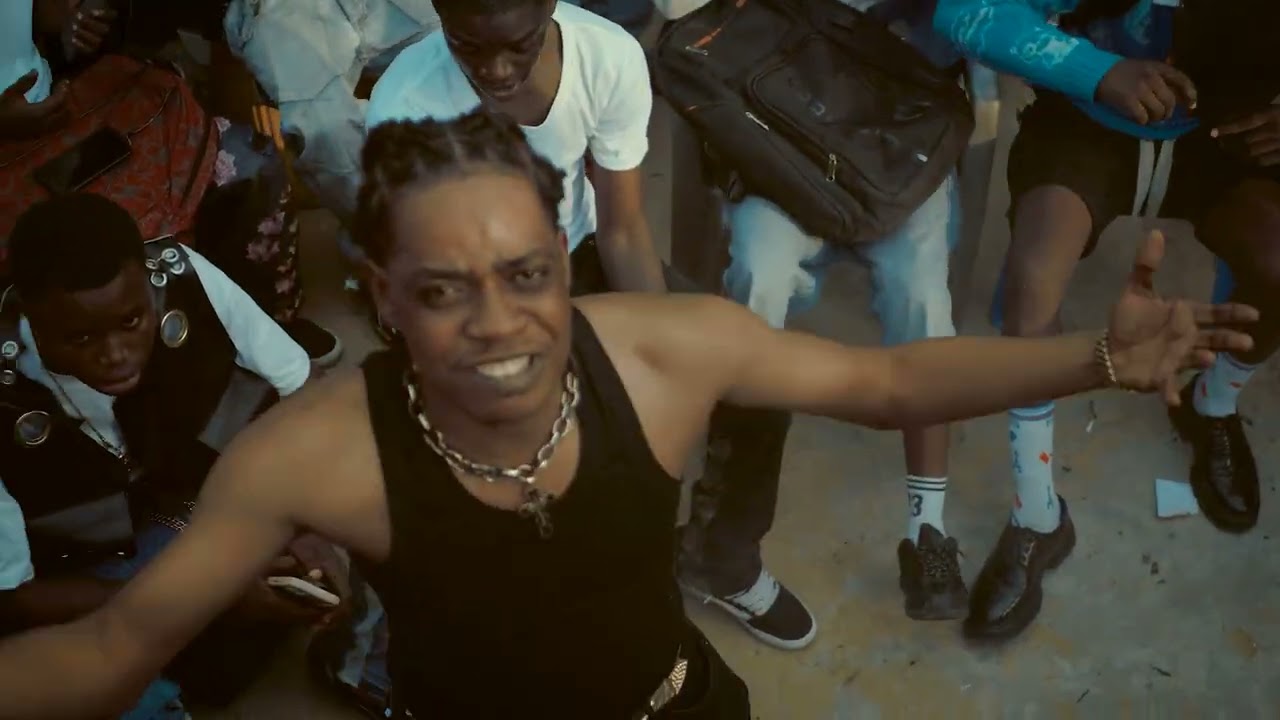 Lil_Swaggo_-_BANGI_( COVER EARTH SONG)_(Clip officiel)