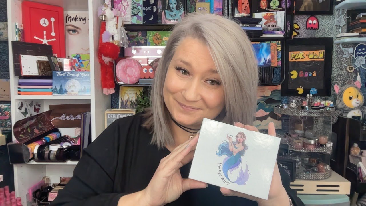 Electrum Cosmetics Sea Witch Palette