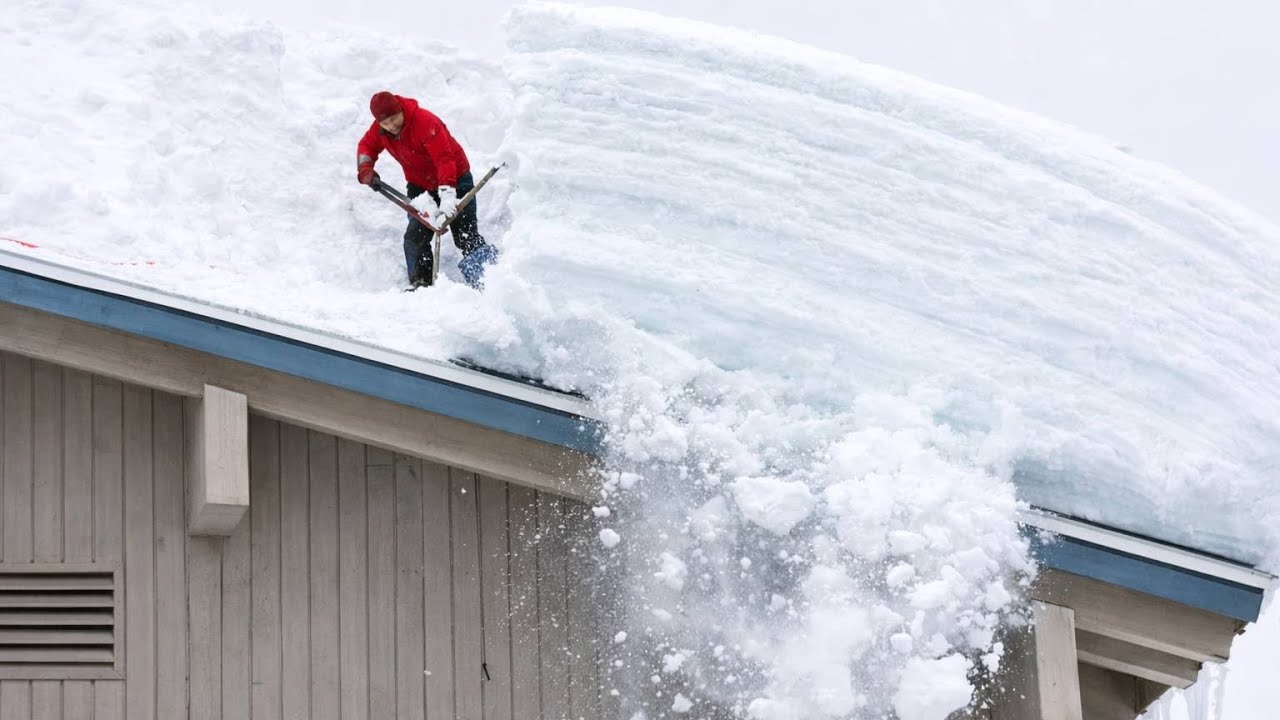 When Snow Removal Goes Wrong | Roof Avalanches & Winter Machine Disasters