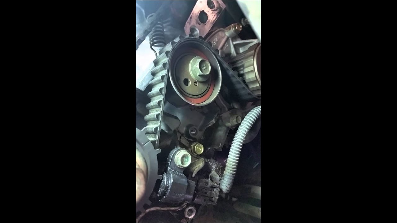 Ремень ГРМ и водяной насос для Honda Civic 2002 года выпуска.