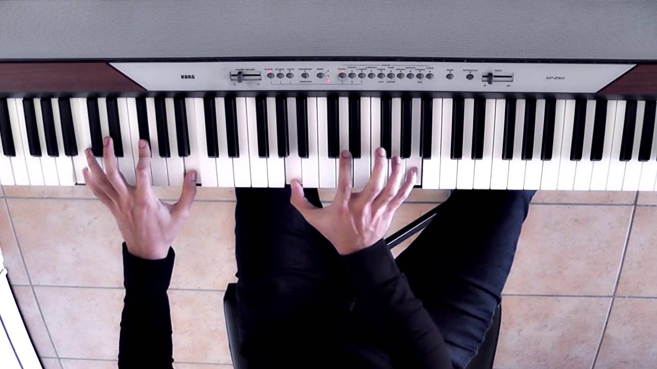 London Waltz - Professor Layton & the Unwound Future (Piano Cover)