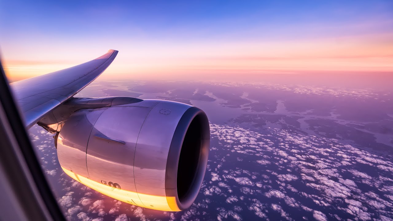COLORFUL GE90 Wing View - EVA 777-300ER Sunset approach and NIGHT landing in Vancouver