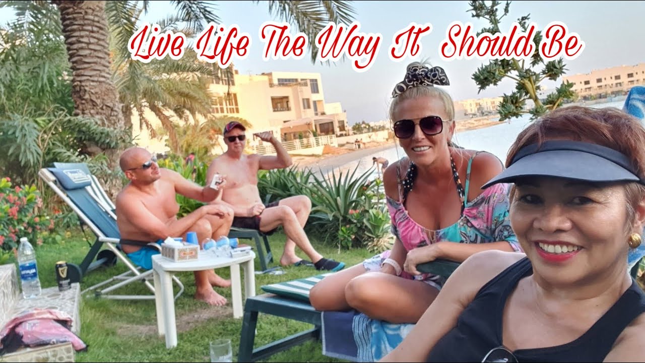 LIVING WATERSIDE EXPERIENCE  IN AMWAJ ISLAND