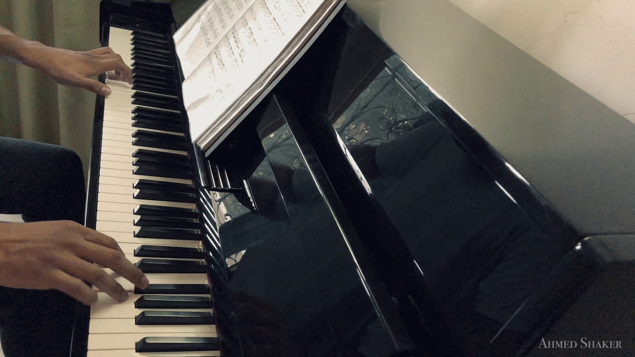 Amr Diab - W Malo Piano Cover - و ماله عمرو دياب