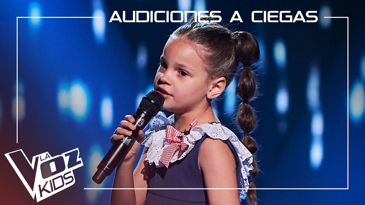 Daniela González canta 