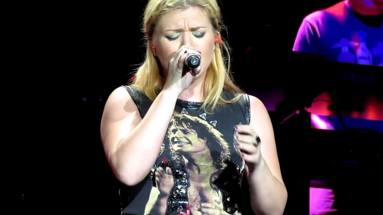 Home (Live in Toronto) - Kelly Clarkson