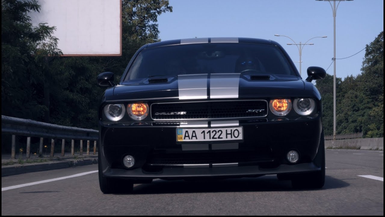 Dodge Challenger SRT  8.Все просто - больше мощности.