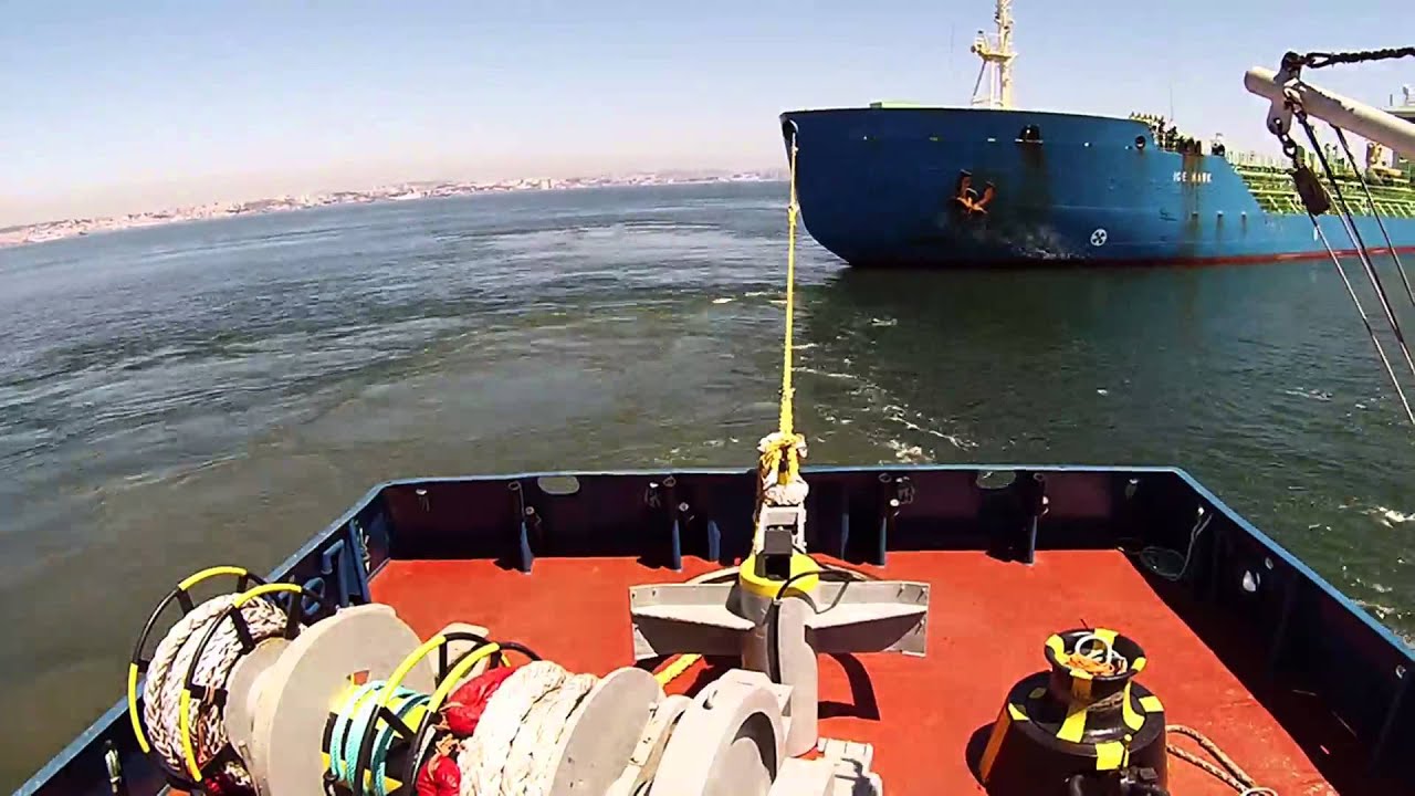 Atracação, desatracação navio ice hawk.