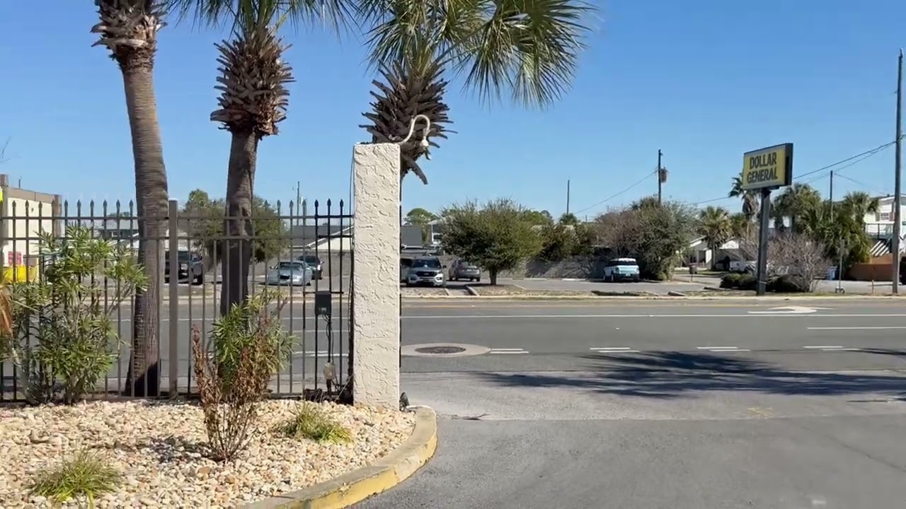 5717 Thomas Drive, C122, front entrance 