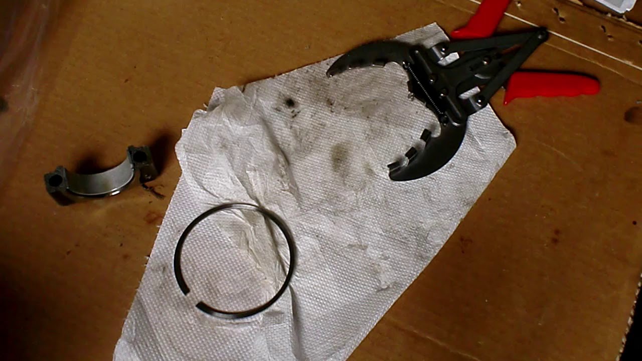 Motore Bmw M47Tü2 204 D4 - Parte 4 Inserimento fasce e pistoni  nei cilindri